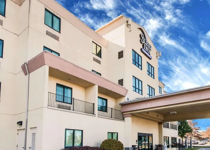 Sleep Inn & Suites